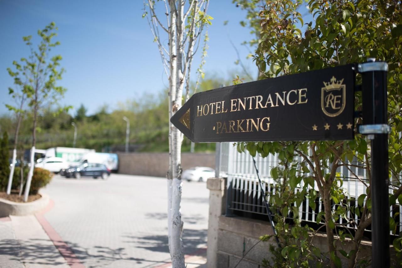 Royal East Resort Mjull-Bathore Exterior photo
